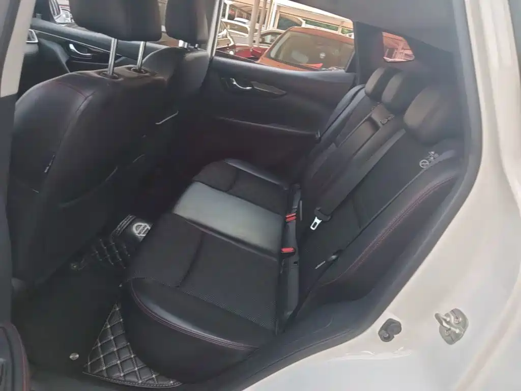 Nissan Qashqai — миниатюра 17
