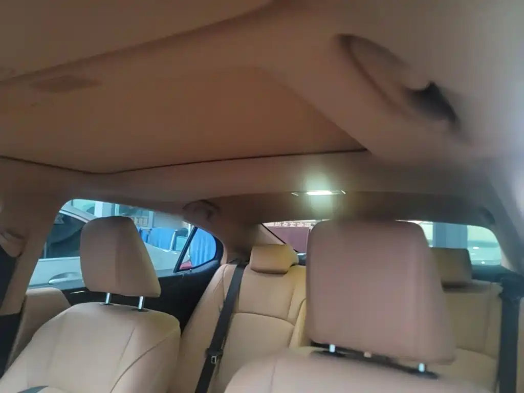 Lexus ES — миниатюра 18