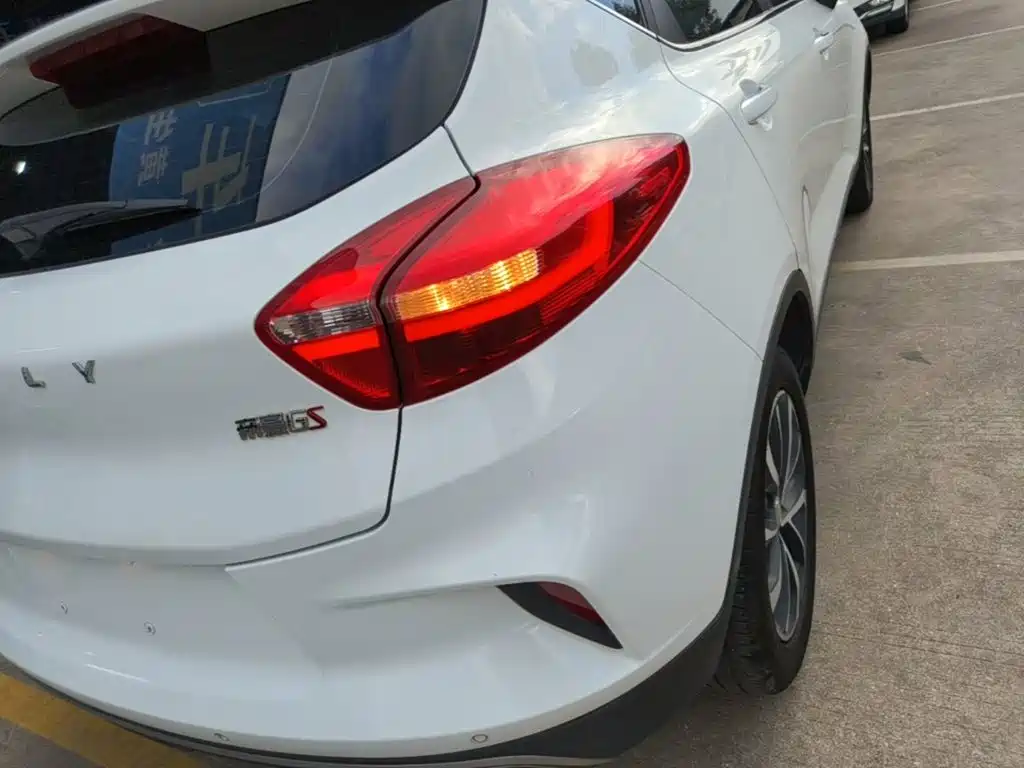 Geely Emgrand GS — миниатюра 8