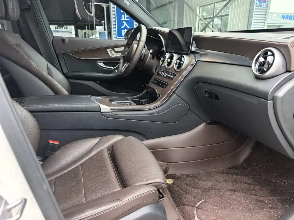 Mercedes-Benz GLC 2021 GLC 260 L 4MATIC Luxury