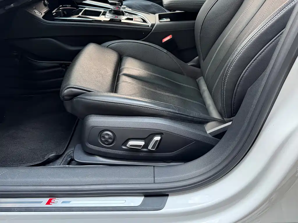 Audi A4L — миниатюра 26