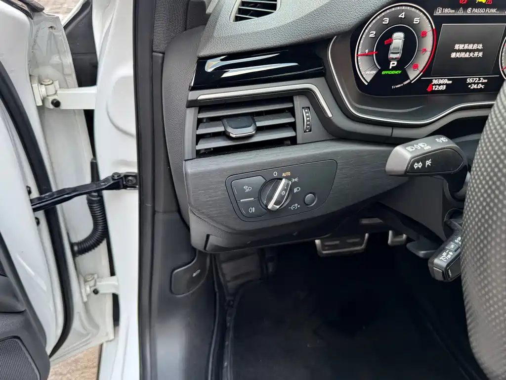 Audi A4L — миниатюра 30