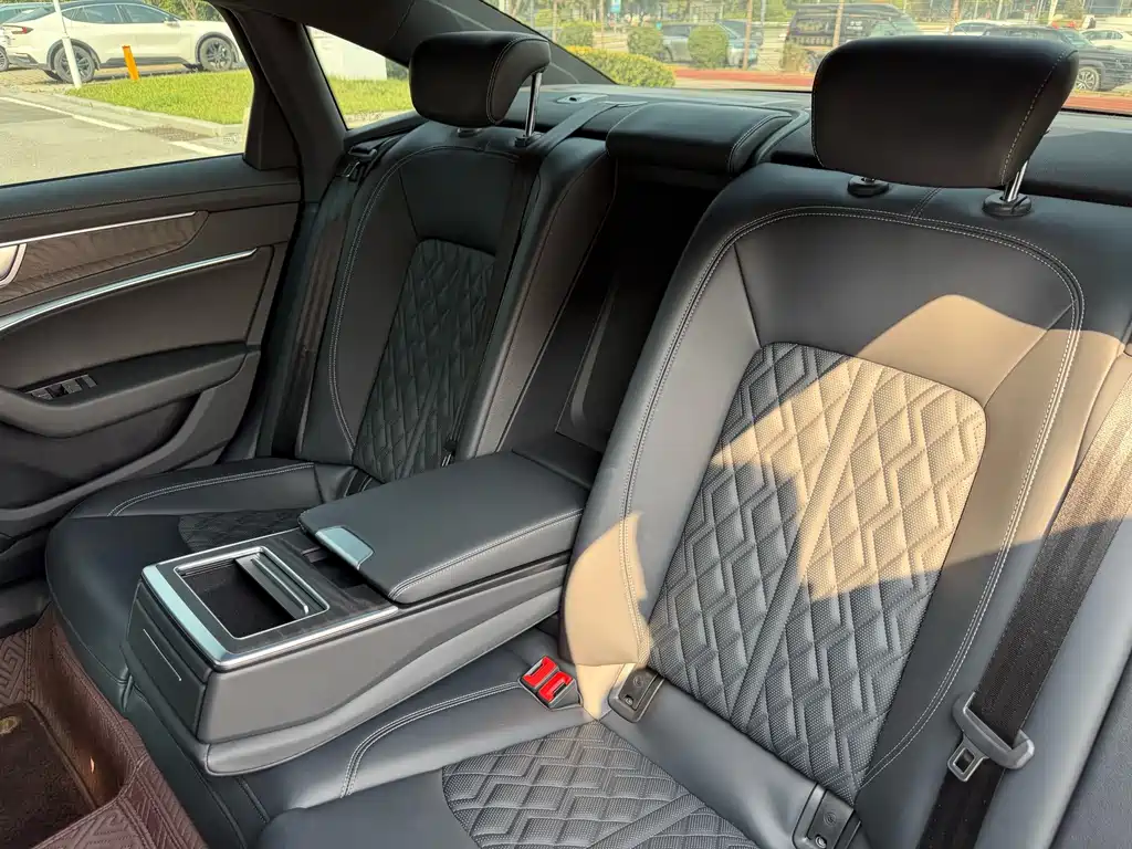 Audi A6L — миниатюра 17