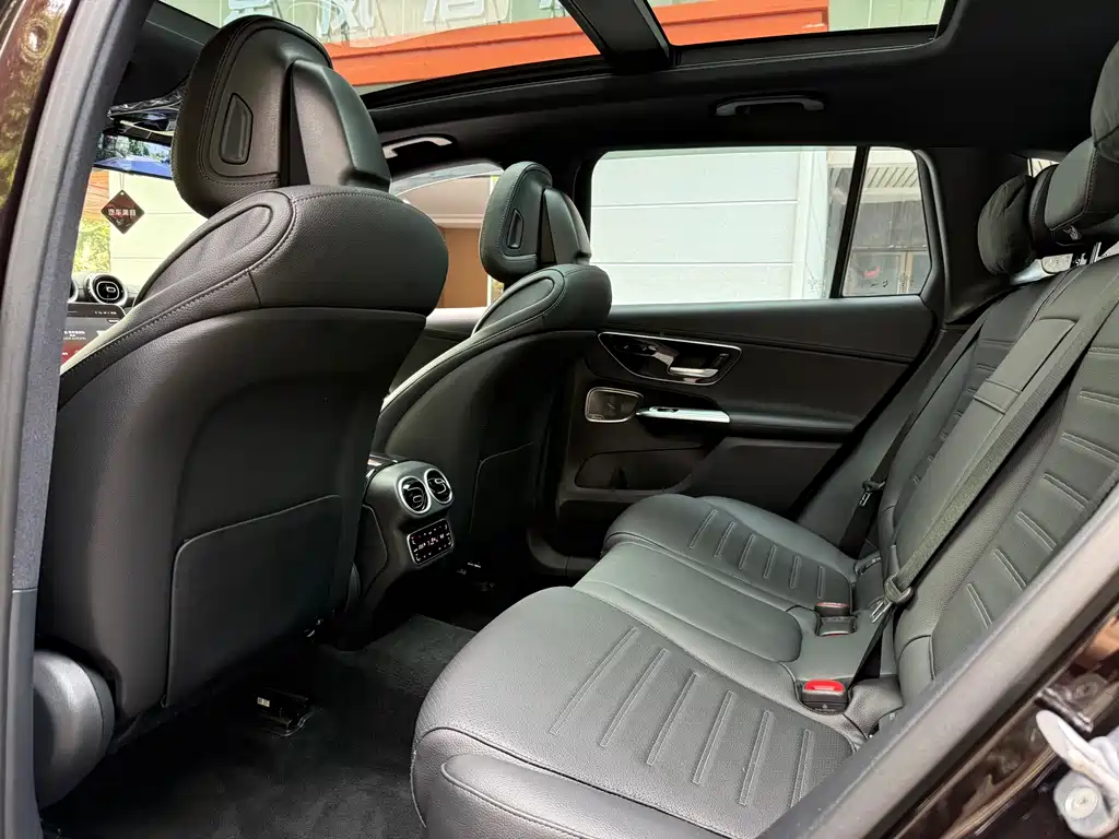 Mercedes-Benz GLC — миниатюра 10