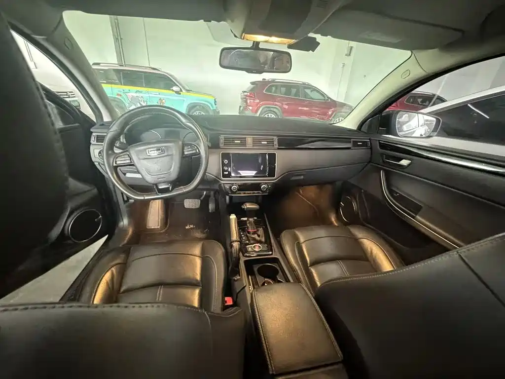 Qoros Qoros 3 — миниатюра 11