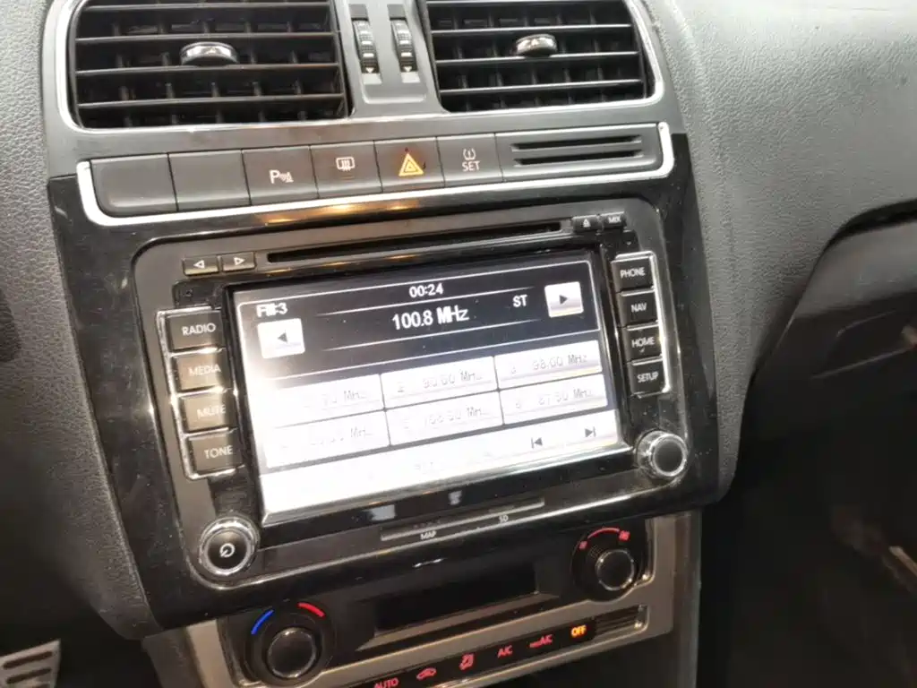 Volkswagen Polo — миниатюра 13