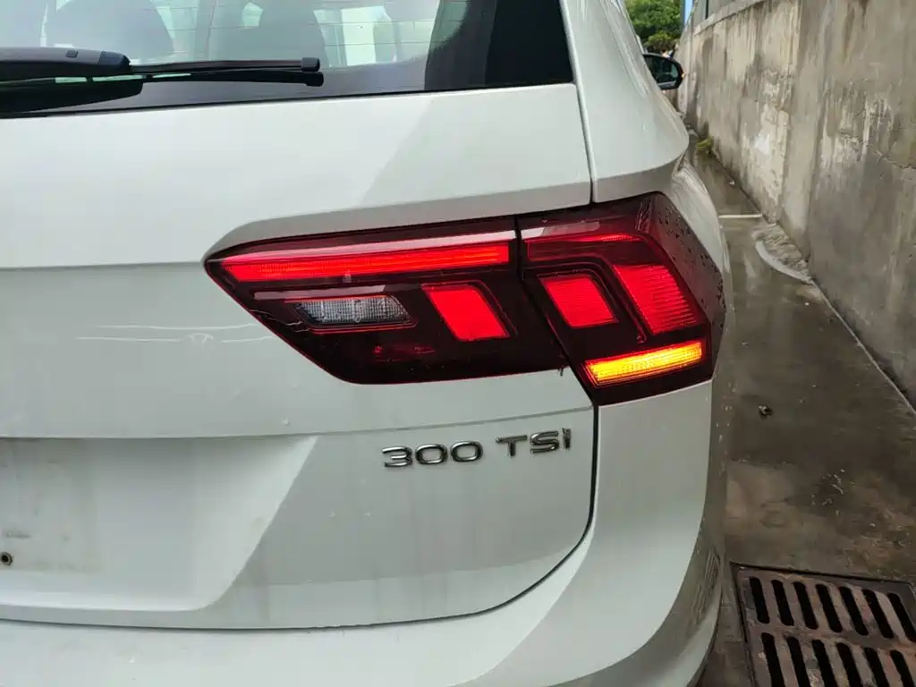 Volkswagen Tiguan L — миниатюра 8