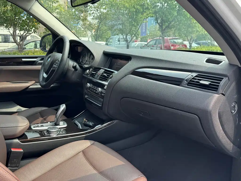 BMW X3 (Import) — миниатюра 15