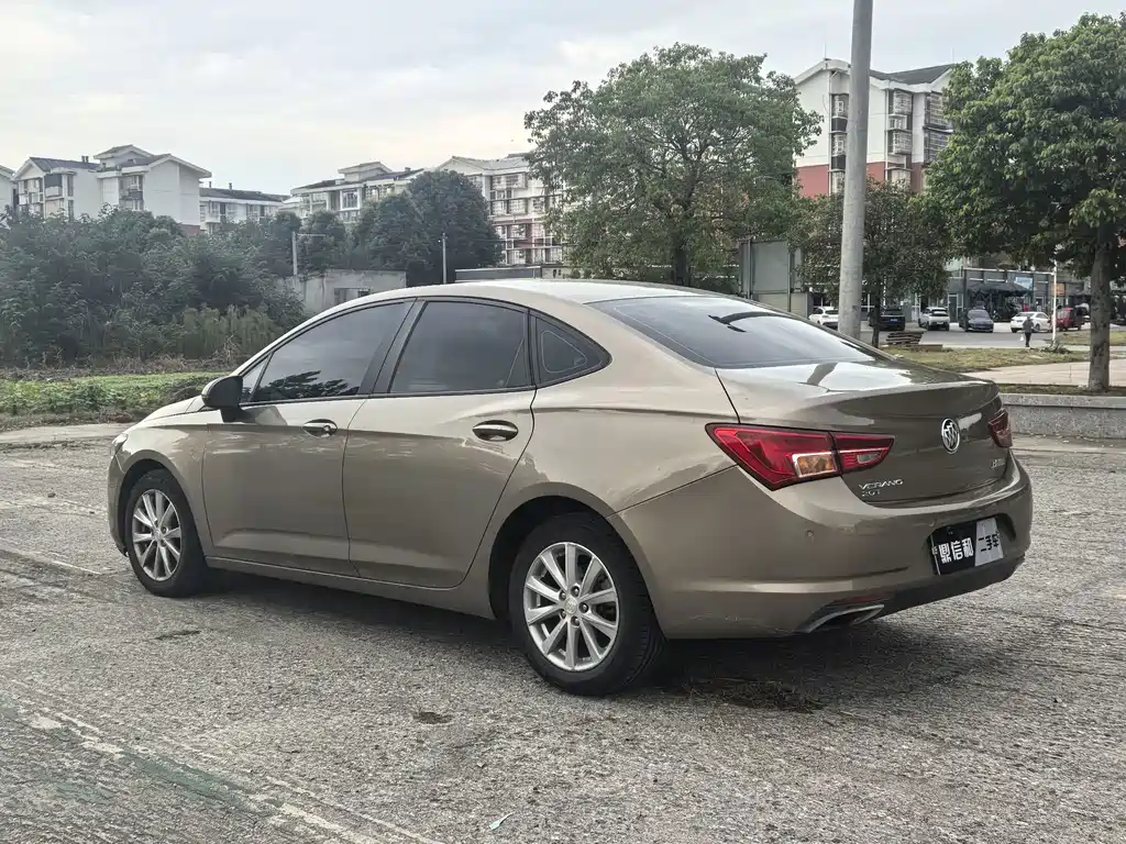 Buick Verano — миниатюра 8
