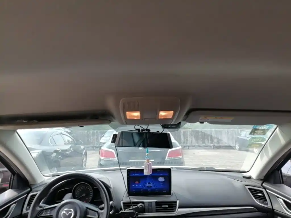 Mazda 3 Axela — миниатюра 18
