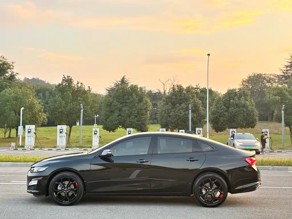 Chevrolet Malibu XL — миниатюра 7
