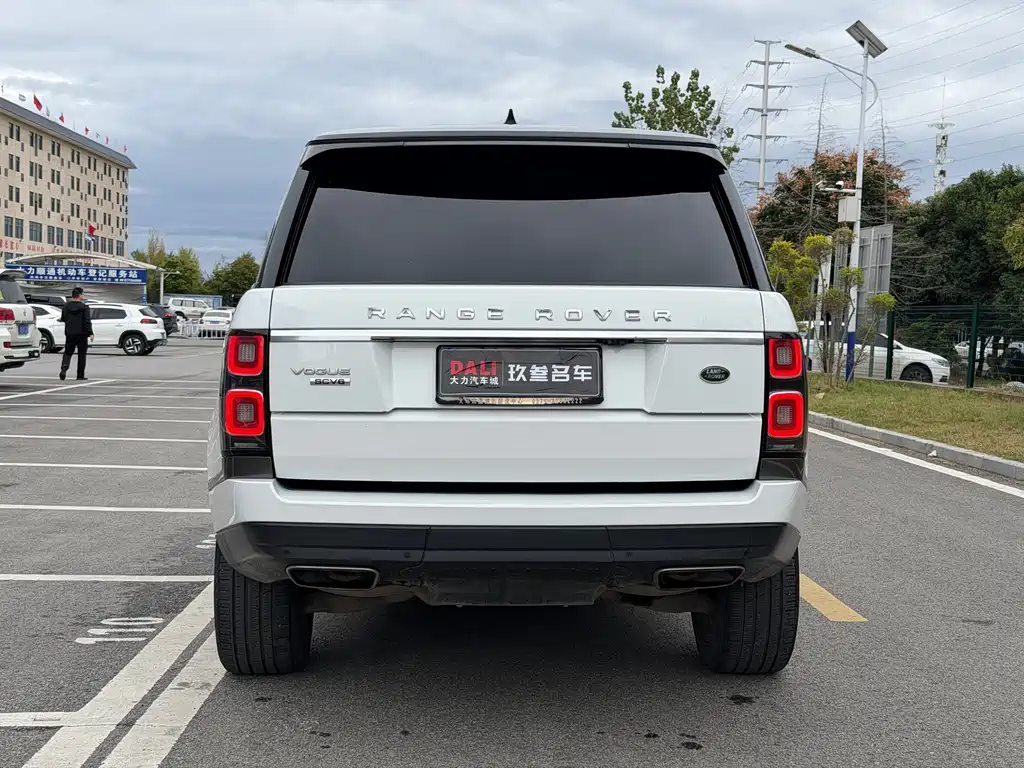 Land Rover Range Rover — миниатюра 4