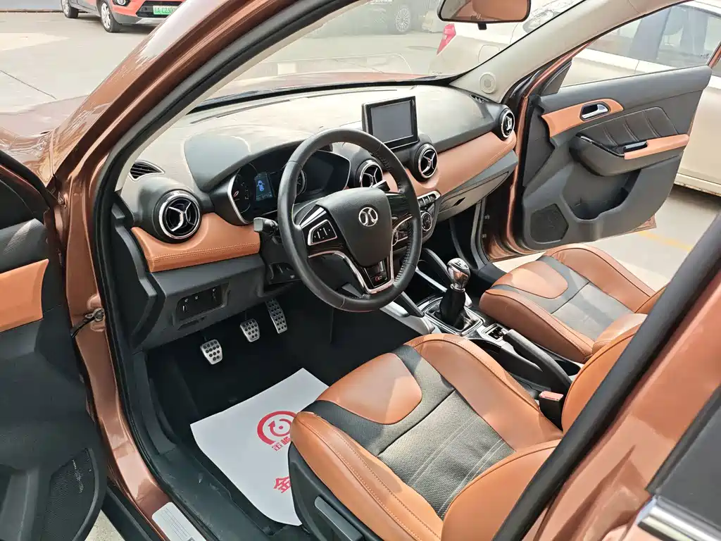 BAIC Senova X35 — миниатюра 7