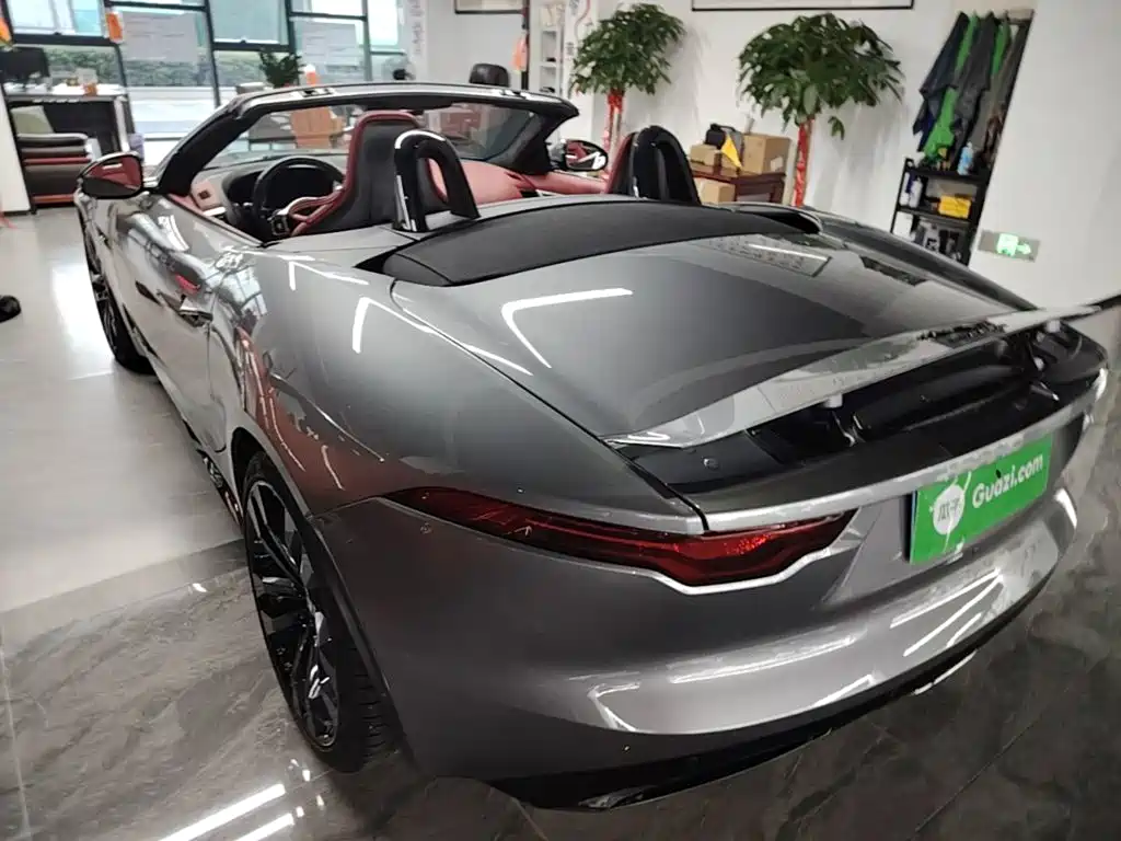 Jaguar F-TYPE — миниатюра 5