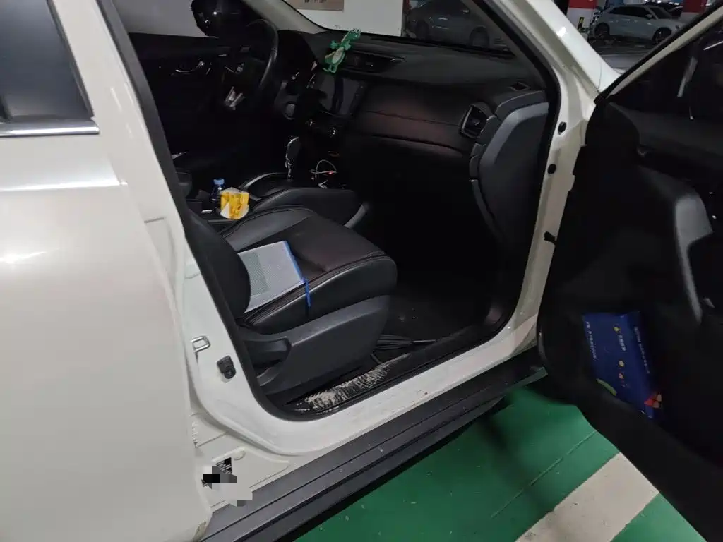 Nissan X-Trail — миниатюра 20