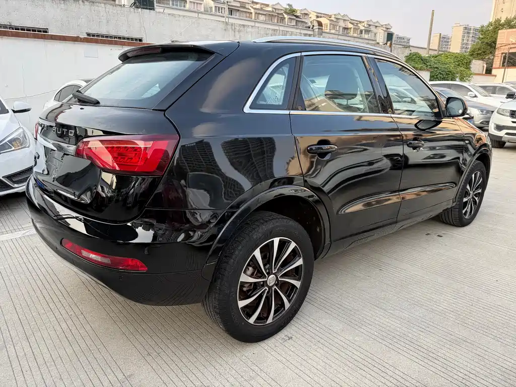 ZOTYE SR7