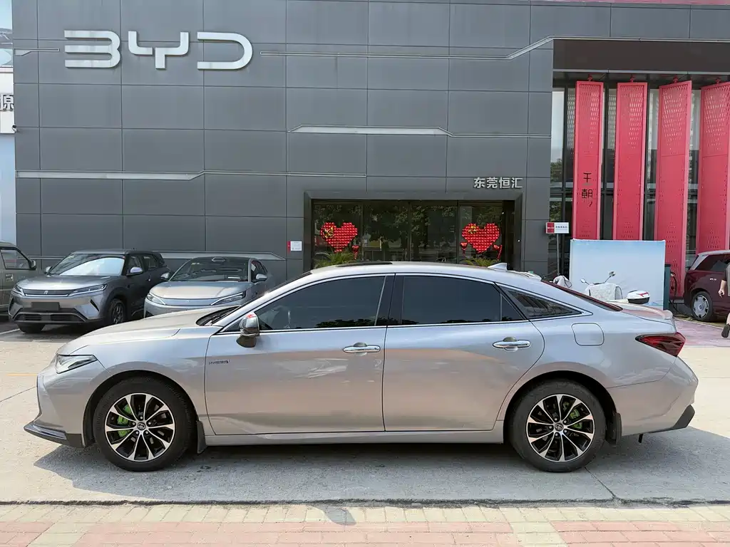 Toyota Avalon — миниатюра 4