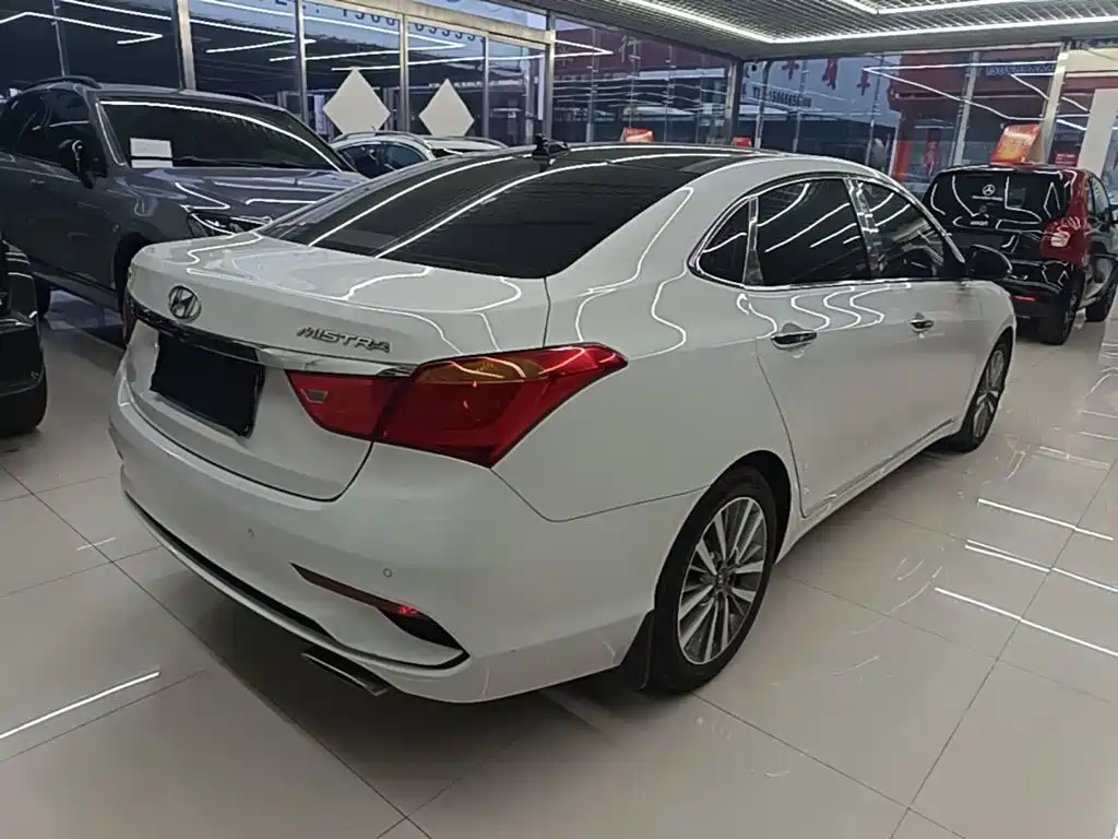 Hyundai Mistra — миниатюра 7