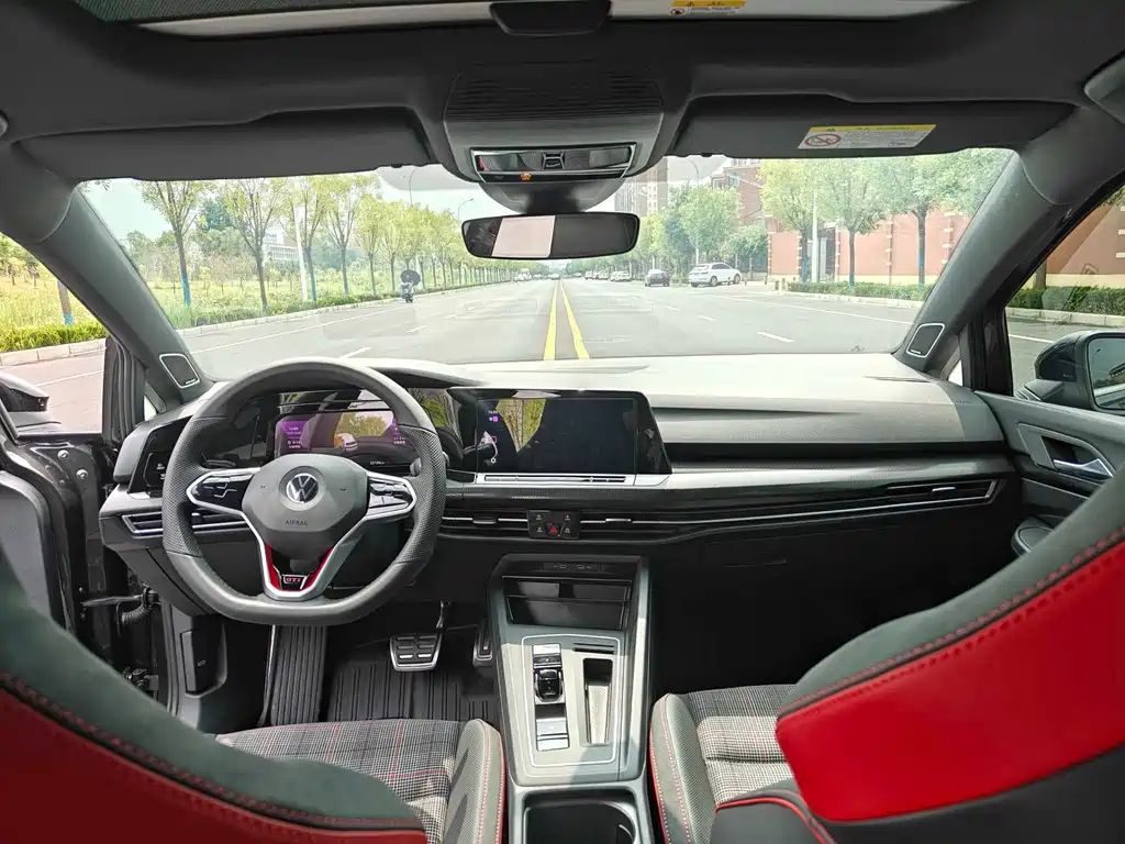 Volkswagen Golf GTI GTI 2021 380TSI DSG GTI
