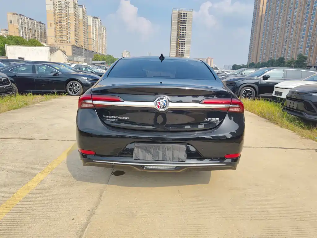 Buick LaCrosse — миниатюра 9