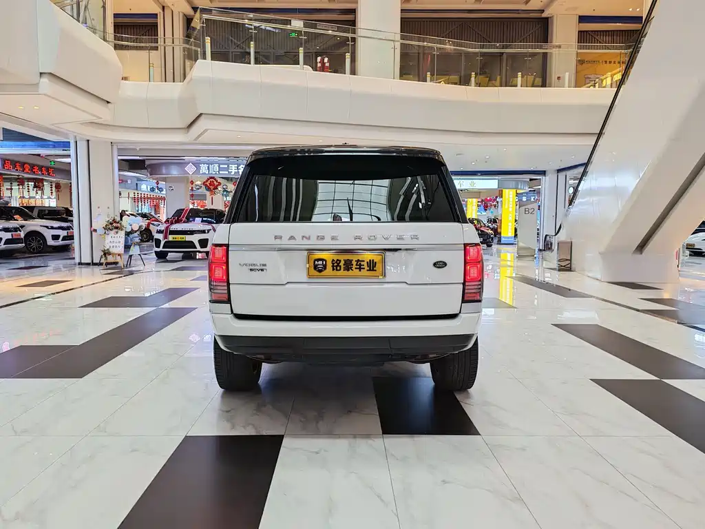 Land Rover Range Rover — миниатюра 8