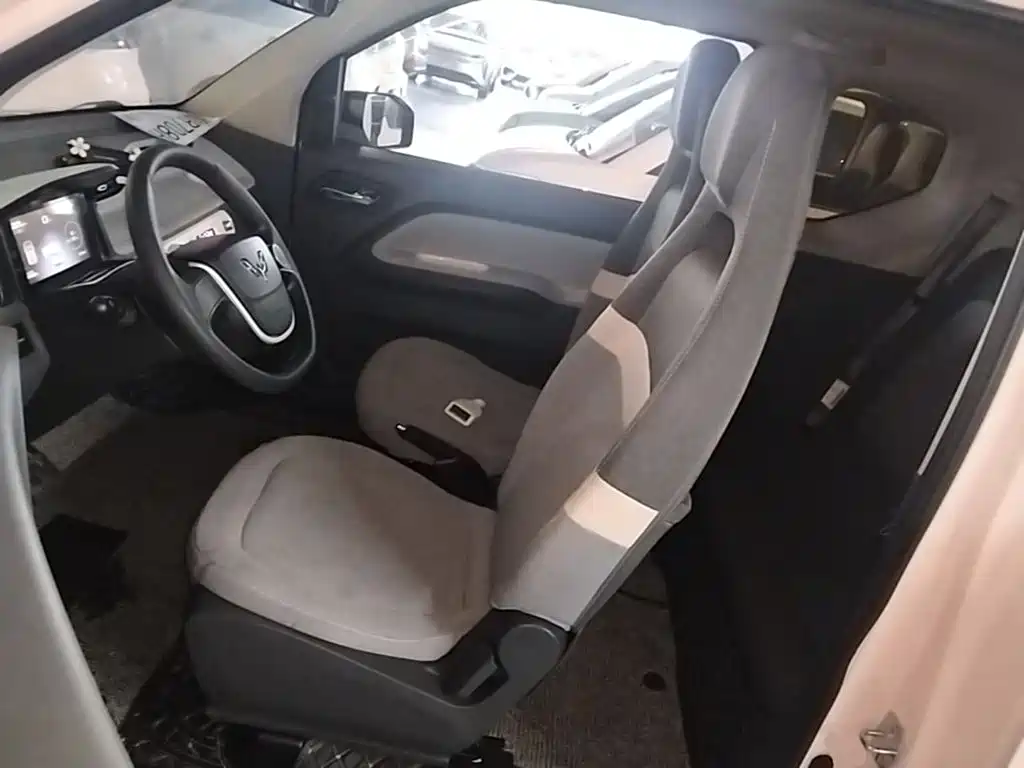 Wuling MINIEV — миниатюра 15