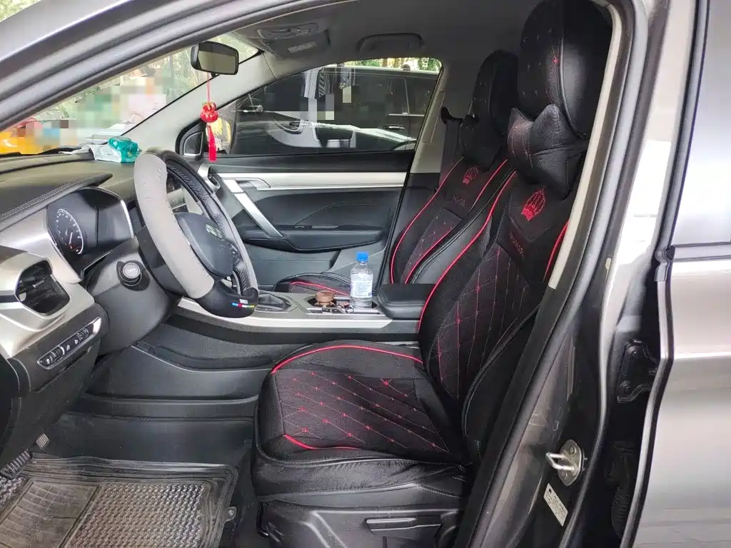 Geely Binyue — миниатюра 18