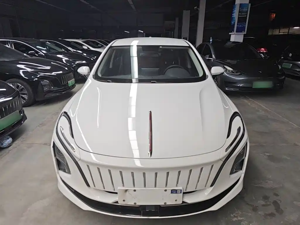 Hongqi Hongqi E-QM5 — миниатюра 3