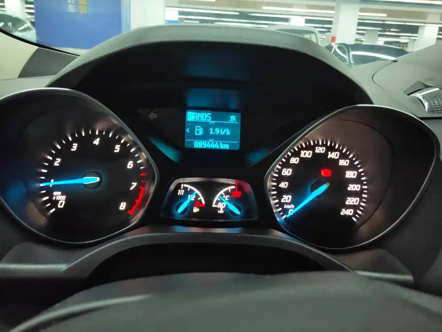 Ford Kuga — миниатюра 14
