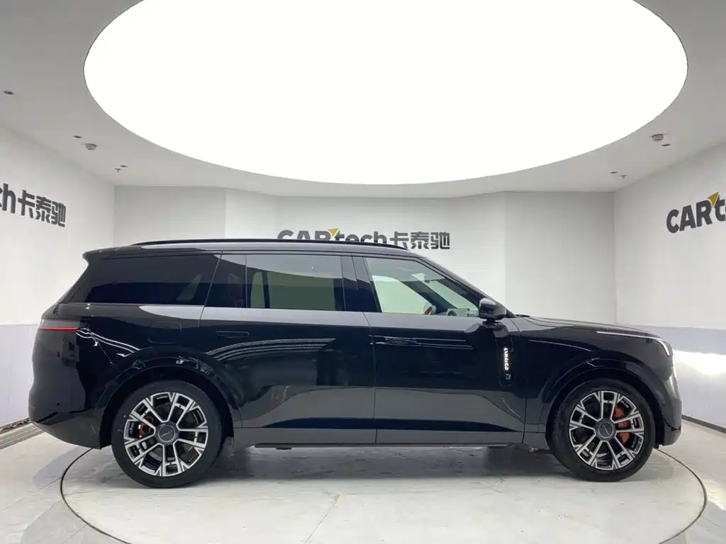 Lynk & Co 900 — миниатюра 4