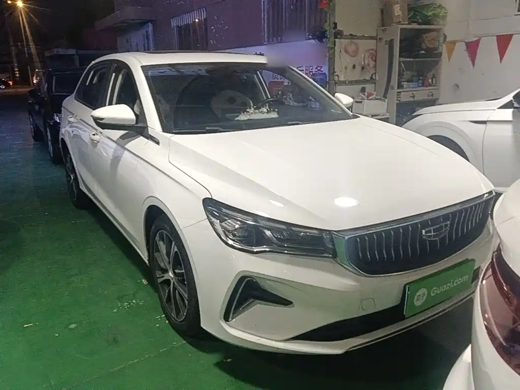Geely Emgrand — миниатюра 3