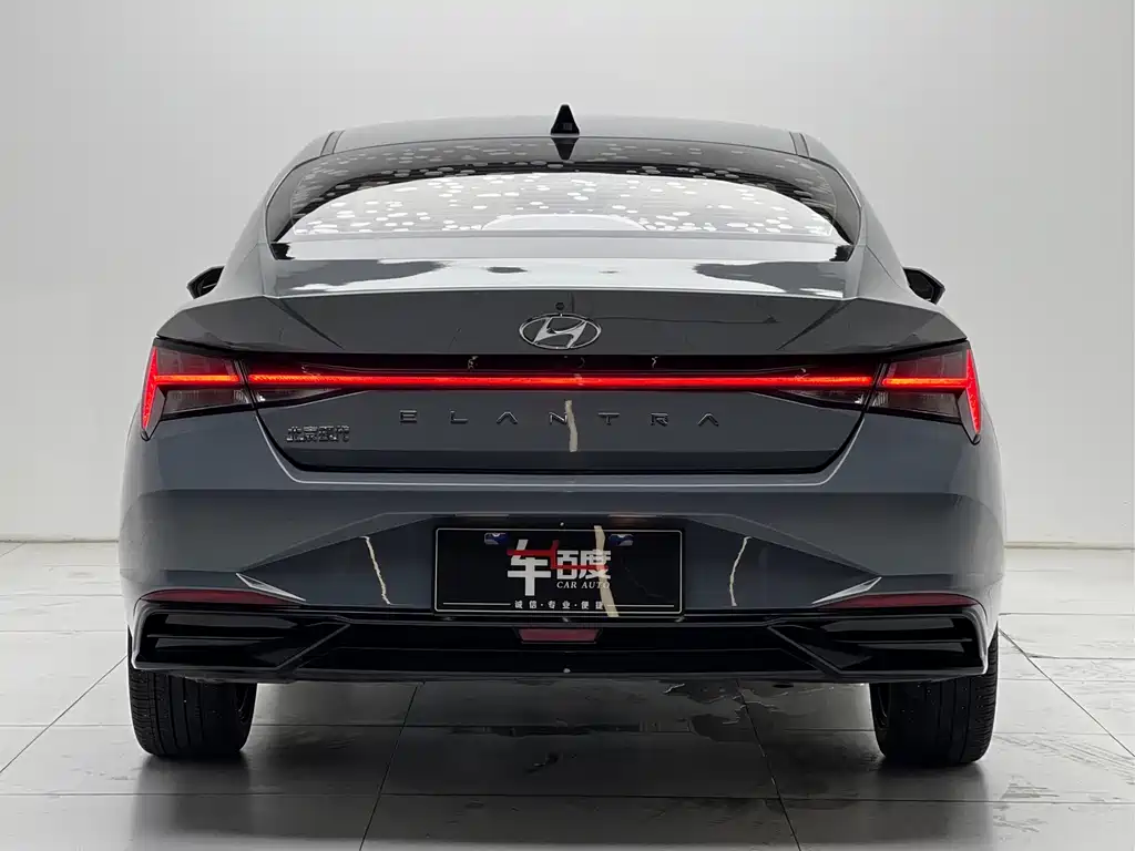Hyundai Elantra — миниатюра 5
