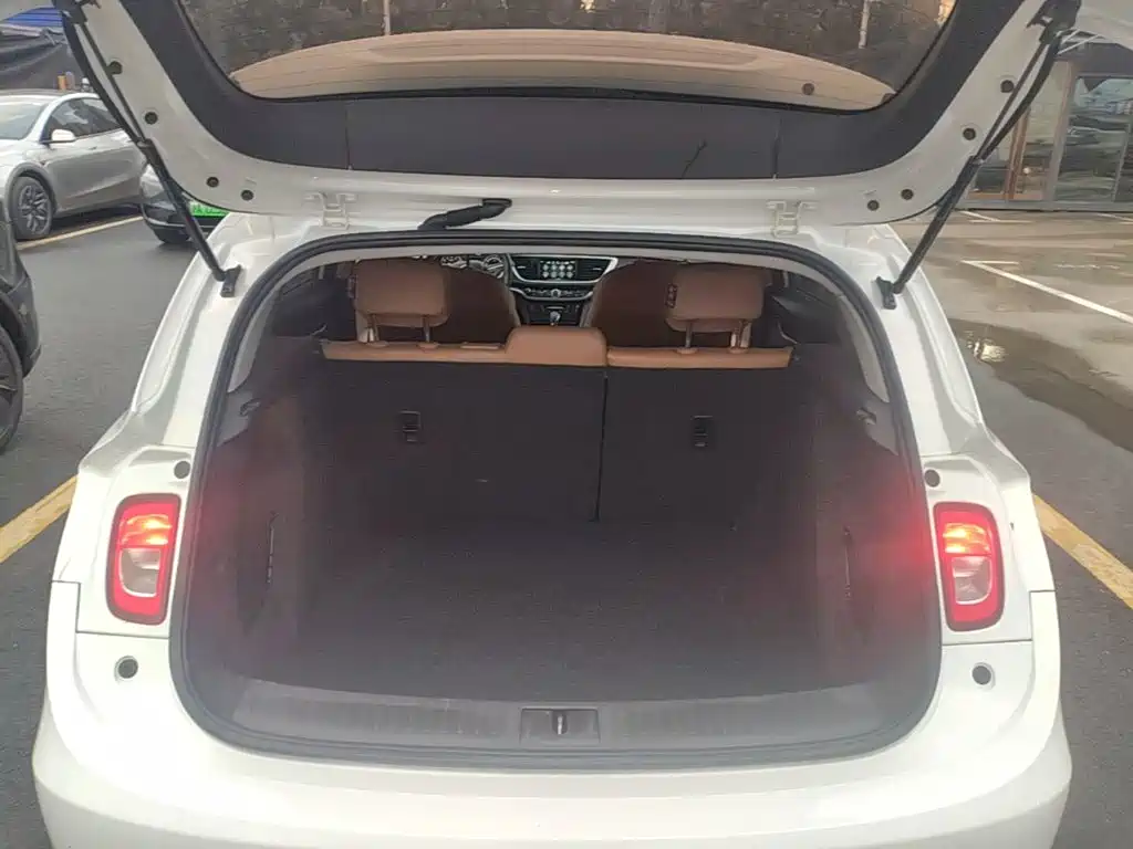 Buick Excelle — миниатюра 19