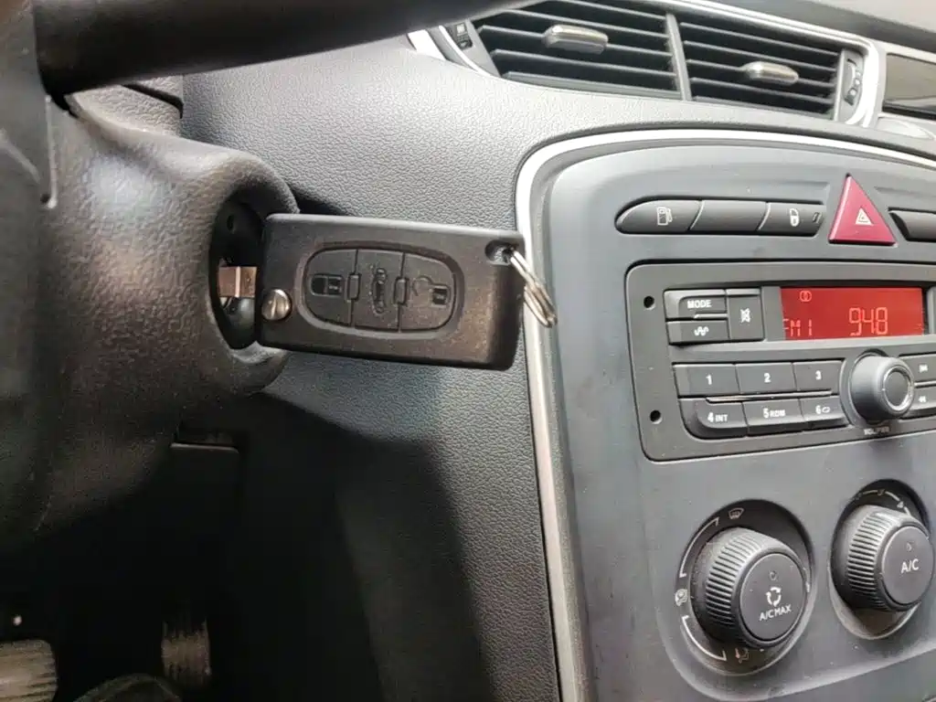 Peugeot 308 — миниатюра 9