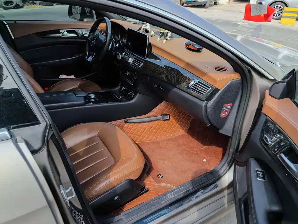 Mercedes-Benz CLS — миниатюра 8
