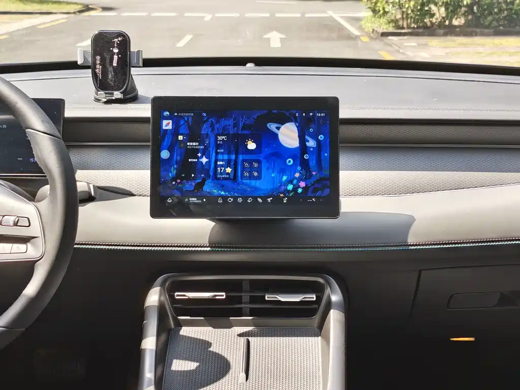 BYD Qin PLUS — миниатюра 21