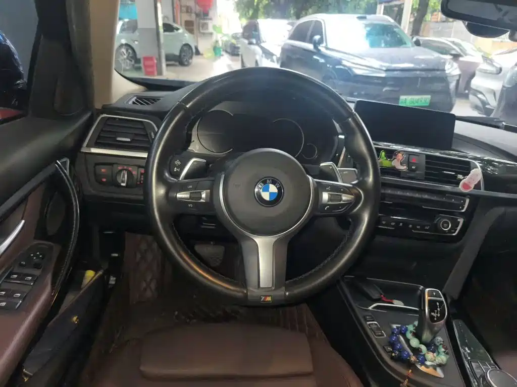 BMW 3 Series — миниатюра 6