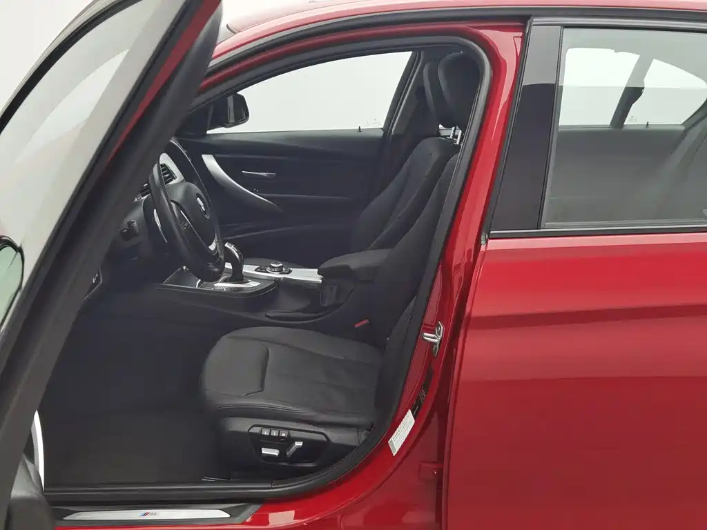 BMW 3 Series — миниатюра 10