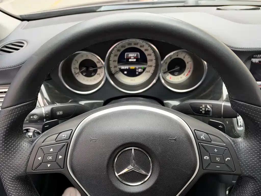 Mercedes-Benz CLS — миниатюра 17