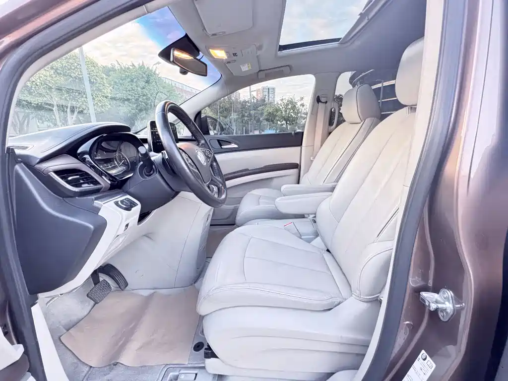 Buick GL8 2020 652T Luxury