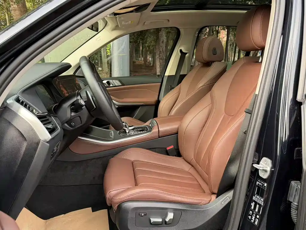 BMW X5 (Import) — миниатюра 13