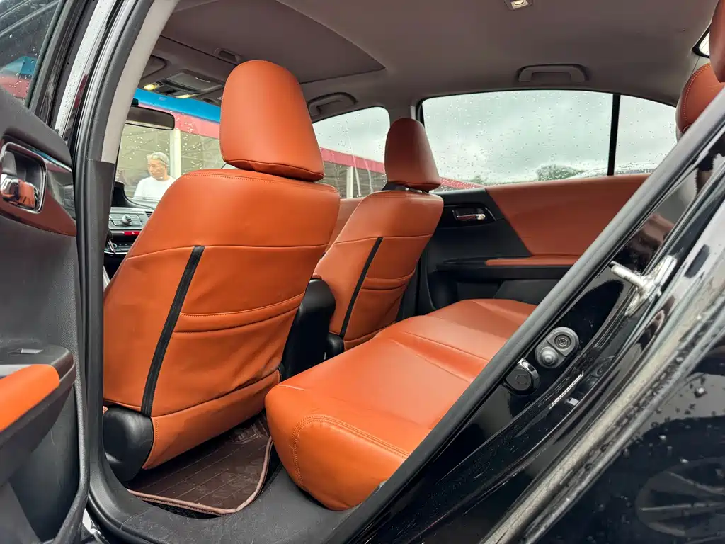 Honda Accord — миниатюра 4