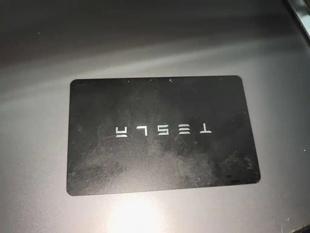 Tesla Model 3 — миниатюра 9