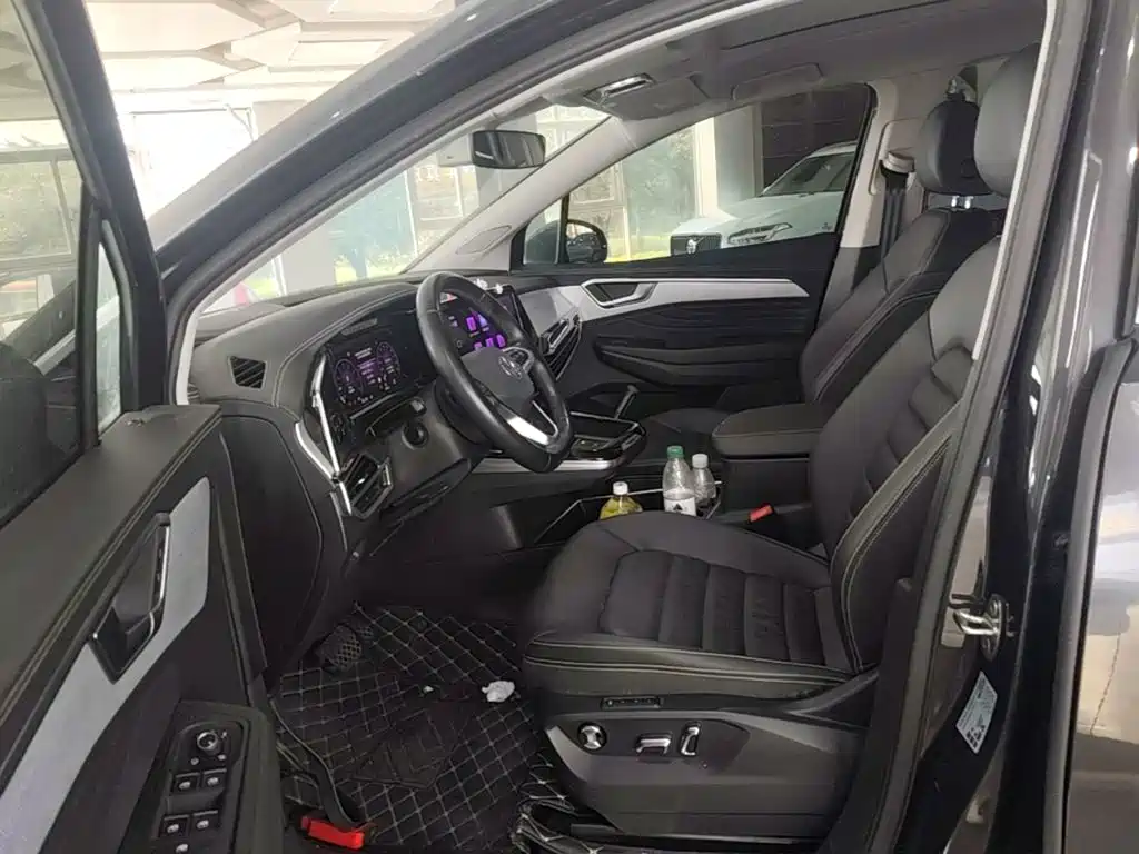 Volkswagen Talagon — миниатюра 15