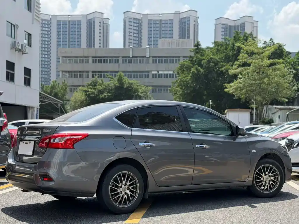 Nissan Sylphy — миниатюра 3