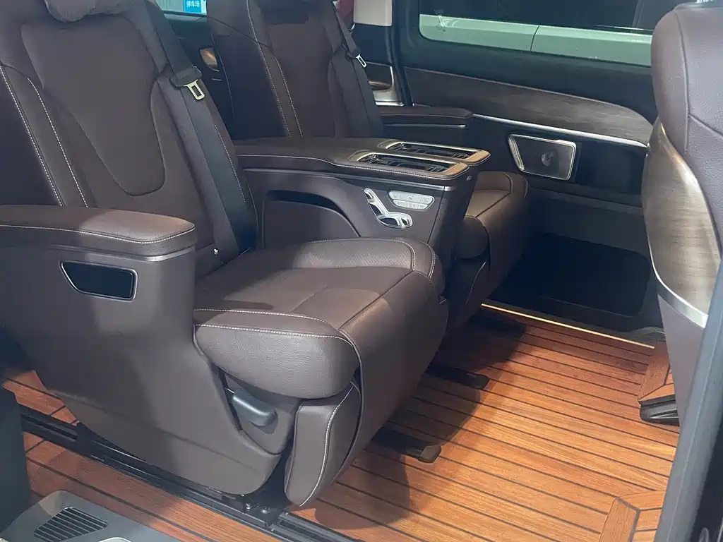 Mercedes-Benz V-Class — миниатюра 4