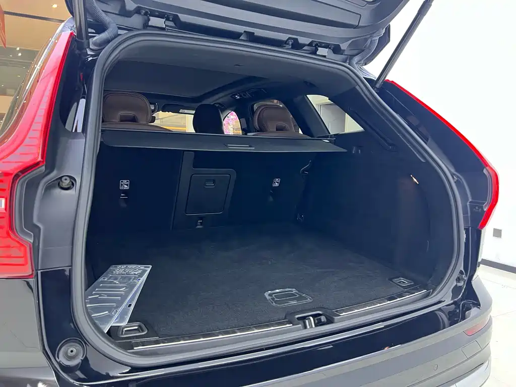 Volvo XC60 — миниатюра 21