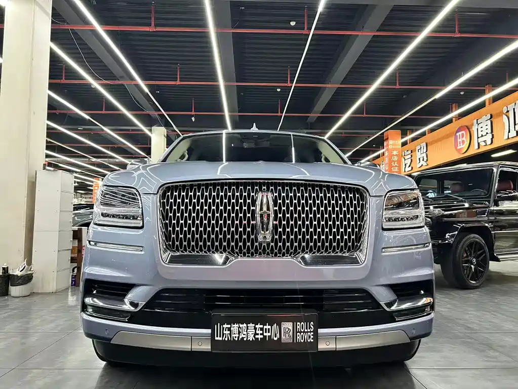 Lincoln Navigator — миниатюра 2
