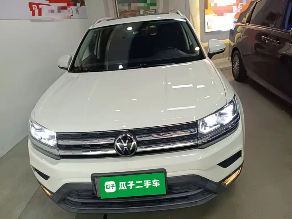 Volkswagen Tharu — миниатюра 3