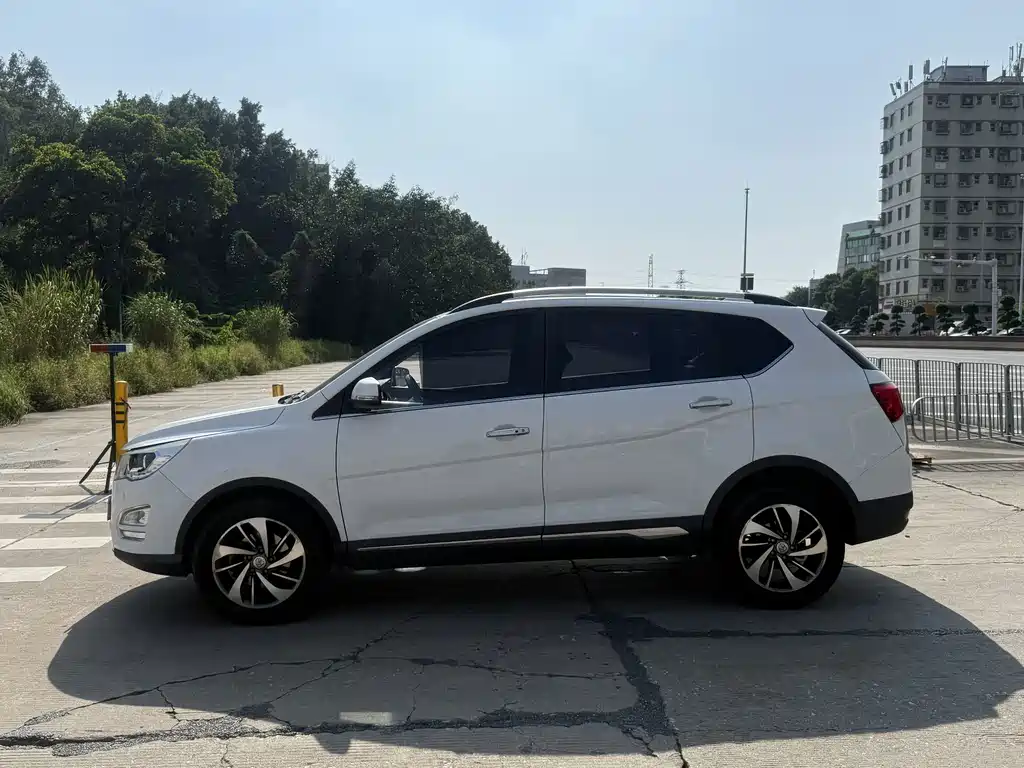 Baojun 560 — миниатюра 15